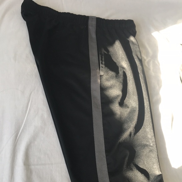 Men’s Nike black with gray mesh stripe drawstring polyester joggers. 2 pairs! - Picture 5 of 12